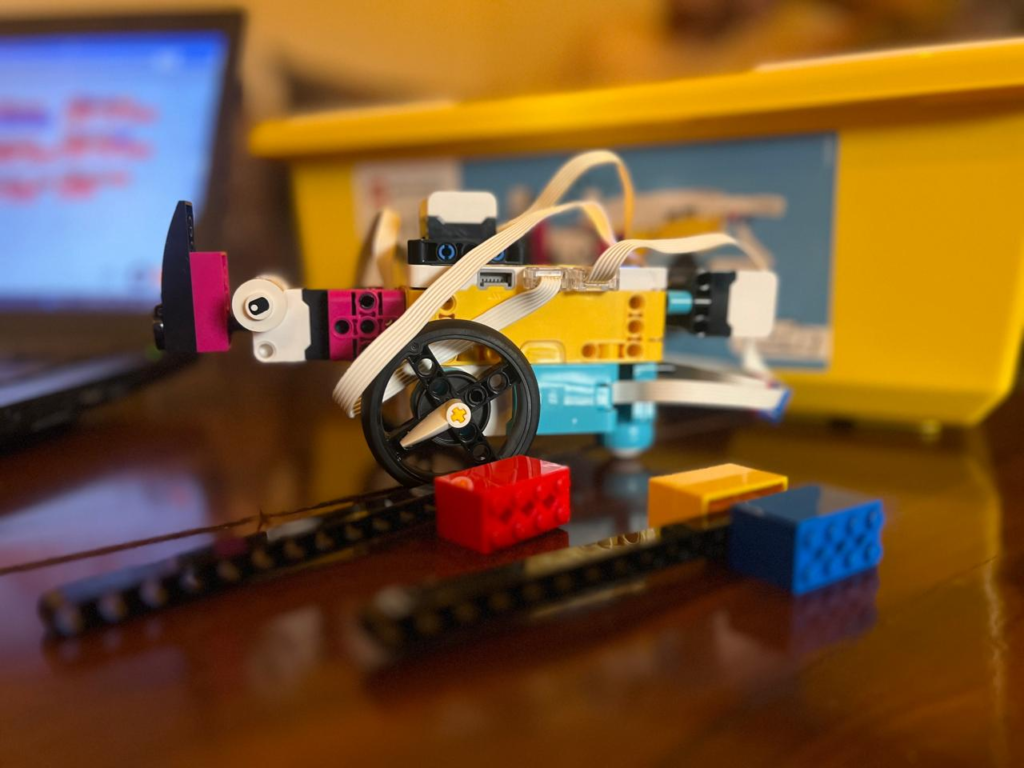 Home heropicroborhino